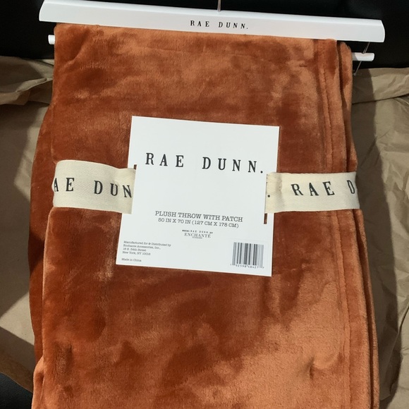 Rae Dunn Happy Halloween 🎃 plush throw - Picture 8 of 8